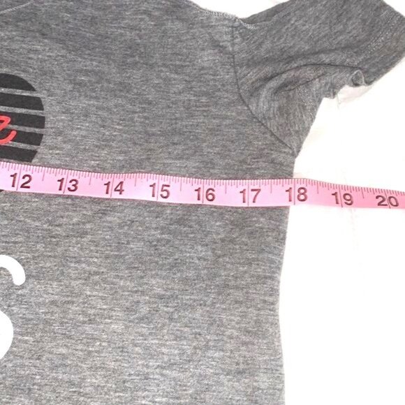 Vans Womens Gray Graphic Cutout T-Shirt Size L With "I Love Vans" Design - Picture 6 of 7
